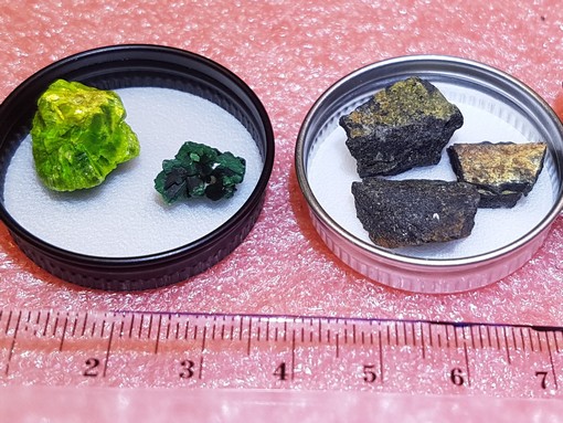 Rádioaktívne predmety a minerály